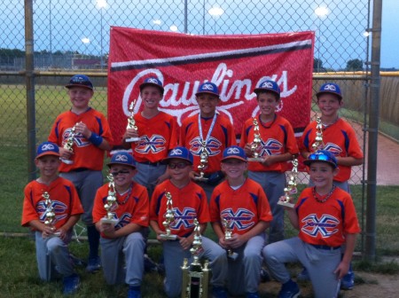 9U Extreme Gold Glove Memorial Day Champs